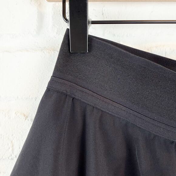 Lululemon Black Court Rival High Rise Skirt Skort Size 8 - Picture 6 of 11